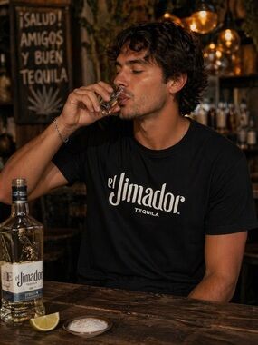El Jimador Tequila Logo Graphic Tee Men’s Large Black Short Sleeve T Shirt